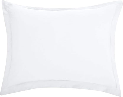 Amazon Basics Lightweight Wrinkle-Resistant Microfiber 3 Piece Duvet Cover Set with Zipper Closure, Full/Queen, Bright White