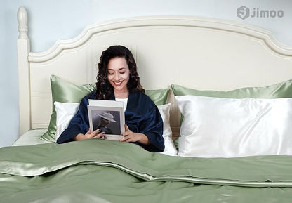 100% Mulberry Silk Pillowcase for Hair and Skin, 22 Momme Pure Natural Silk Pillow Case Both Sided with Zipper, Pillow Cover for Women Mom Men (Matcha, Standard 20''×26'', 1 Pack)