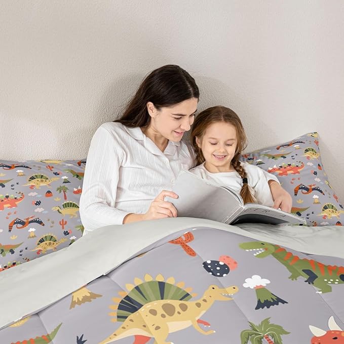 Feelyou Cartoon Dinosaur Comforter Set All Season Cute Bedding Set with 2 Pillow Cases Jungle Dino Kids Queen Bedclothes Wild Animal Bedroom Decor Gray Duvet Quilt Breathable Soft
