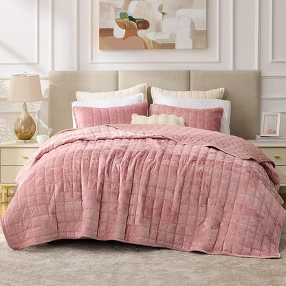 BEDELITE Velvet Quilt Set Queen Size - Luxury Velvet Comforter Bedding Set 3 Pieces, Lightweight Soft Cozy Rose Pink Oversized Bedspread Coverlet for All Seasons with 2 Pillow Shams