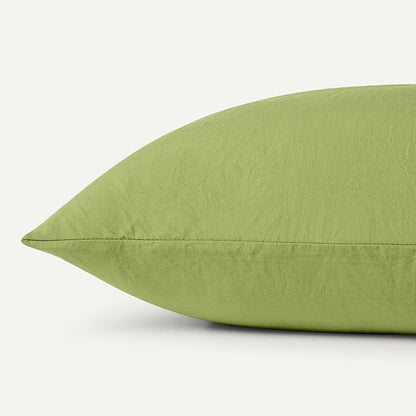 Amazon Basics Twin Bed Sheet, 3-Piece Bedding Set, Double Brushed Microfiber, Ultra Soft, Easy Care, Green