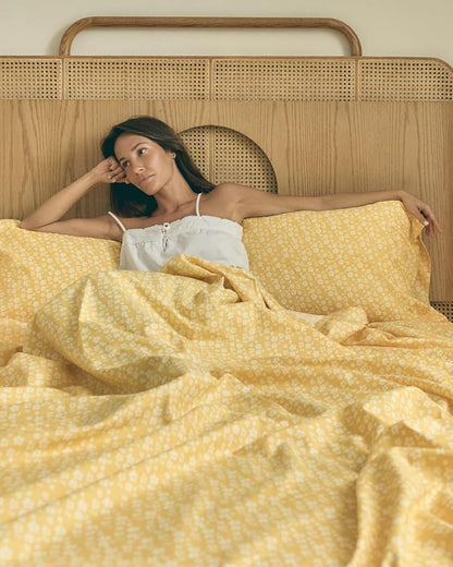 Floral Sheets - Yellow Floral Bed Sheet Set - 1 Flat, 1 Fitted & 2 Pillowcases w/ Deep Pockets - Comfy, Wrinkle & Fade Free - Boho Botanical Bedding - Ultra-Soft, Breathable & Cooling - King Size Set