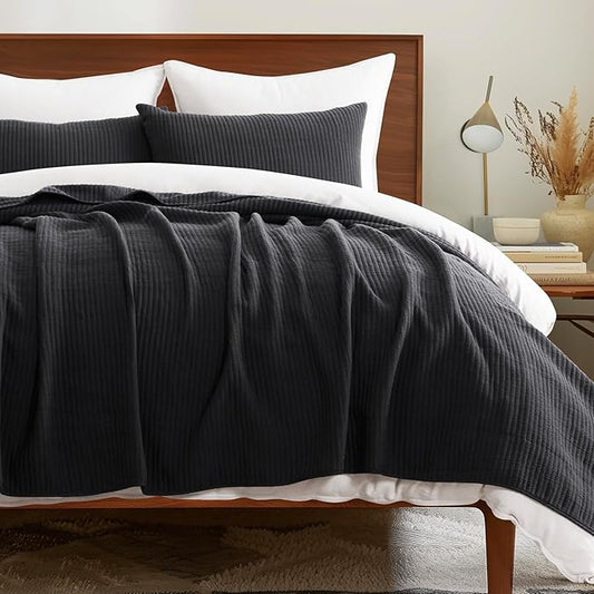 EVERGRACEHOME Cotton Coverlet Set King Size 3 Pieces, Lightweight Soft Ribbed Matelassé Bedspread Quilt Set, Cozy Oversized Quilted Bedding Set with 2 Pillow Shams for All Seasons, Washed Black