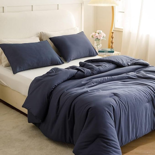 ROSGONIA Oversized King Comforter 128x120, 3pcs Super King Plus (1 Navy Blue Comforter & 2 Pillowcases) Lightweight Warm Bedding Set Blanket Quilts