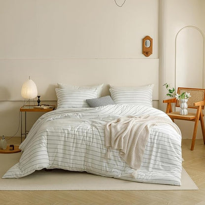 KAREVER White Black Stripes Comforter Cal King Striped Bedding Set 3 PCs Comforter Set California King Size Comforter (104x96 Inches) with 2 Pillowcases (26x36 inches)