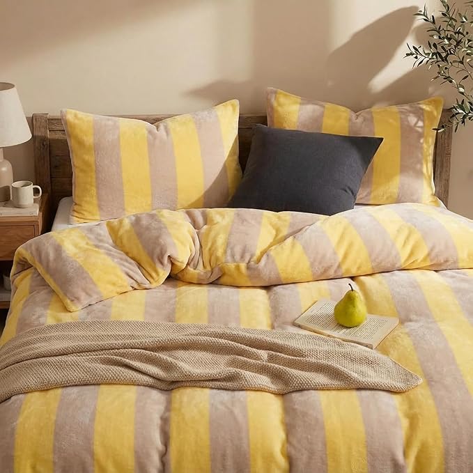 Bedbay Yellow Striped Comforter Set Queen Size Luxury Fleece Fluffy Queen Comforter Set Plush Flannel Bedding Yellow Stripes Pattern Bed Set Soft Warm Velvet Bedding Comforter for All Seasons