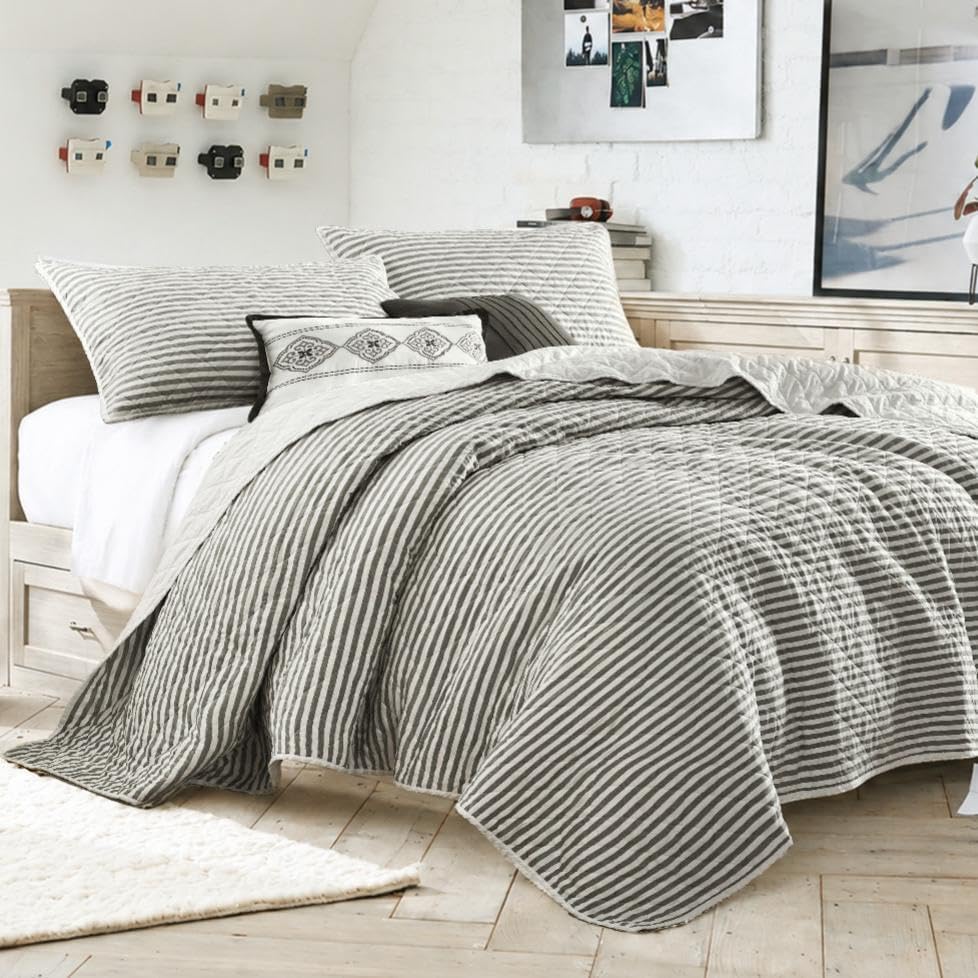 Wonderful - Grey Classic Ticking Stripe Quilt Set King Size, 3-Piece 100% Cotton Face & Fill All-Season Neutral Bedding, Minimalist Farmhouse Reversible Coverlet for Hot Sleepers