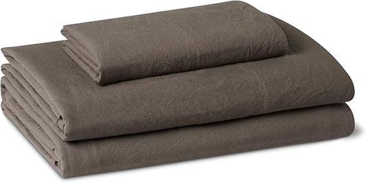 Amazon Basics Twin Bed Sheet, 3-Piece Bedding Set, Double Brushed Microfiber, Ultra Soft, Easy Care, Brown