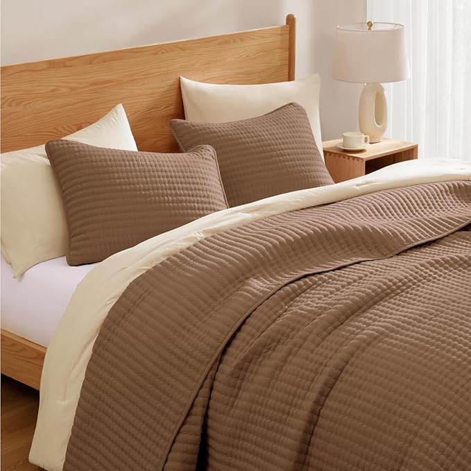 WRENSONGE Brown California/Oversized King Size Quilt Bedding Set with 2 Pillow Shams -3 Pieces Lightweight Soft Bedspreads Coverlet for All Season