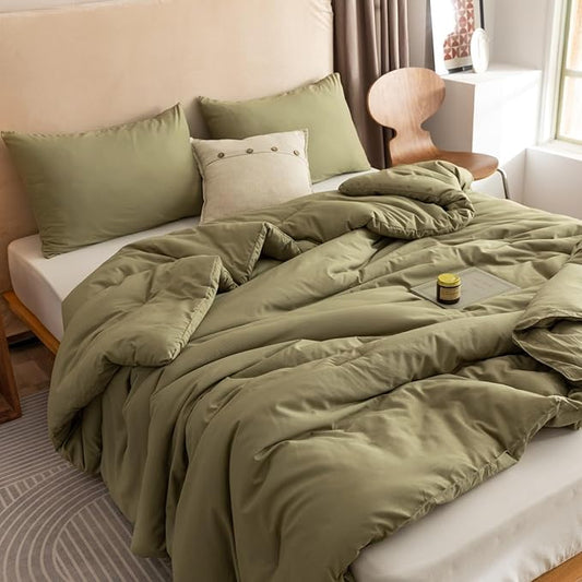 ROSGONIA Oversized King Comforter 120x120, 3pcs Super King Comforter (1 Olive Green Comforter & 2 Pillowcases) Lightweight Warm Bedding Set Quilt
