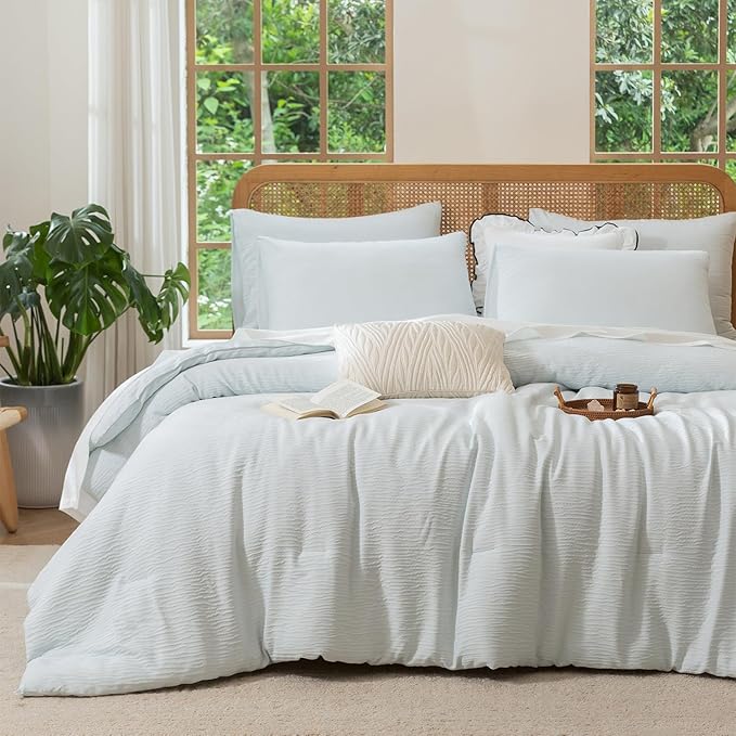 Queen Comforter Set Glacier Blue, 3 Pieces Double-Layer Crinkle Gauze Soft Bedding for All-Season Lightweight Warmth with 2 Pillowcases