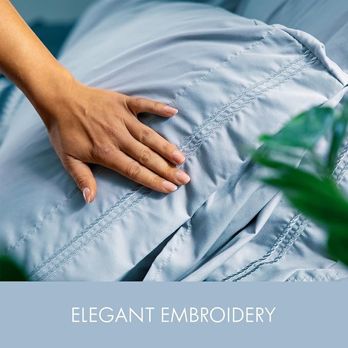 ClevaHome King Size Sheet Set - 6 Piece Soft Breathable Luxury Bed Sheet Set - Shrinkage & Fade Resistant Embroidered Bedding Sheet with Deep Pocket, 2 Extra Pillowcases (King, Chambray Blue)
