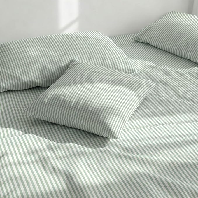 Striped Comforter Set Queen Size Green White Wide Stripes Pattern Bedding Set for All Season Soft Fluffy Down Alternative Comforter 3 Pieces, 100% Microfiber, 2 Pillowcases