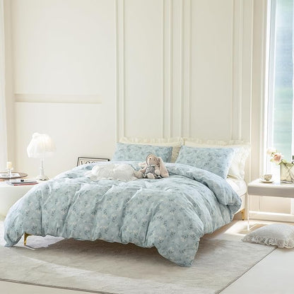 Full Floral Comforter Set - 3 Pieces Soft Bedding Garden Style Blue Botanical Flower Set for All Seasons - 1 Comforter and 2 Pillowcases (Full)