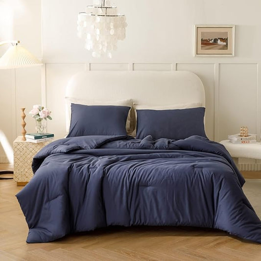 ROSGONIA Oversized King Comforter 128x120, 3pcs Super King Plus (1 Navy Blue Comforter & 2 Pillowcases) Lightweight Warm Bedding Set Blanket Quilts