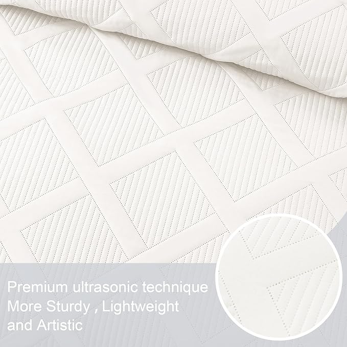Exclusivo Mezcla King Quilt Set- White Quilts Bedding Set with 2 Pillow Shams, Modern King Bedspread with Striped Pattern, Soft Lightweight Bedspreads Coverlets for All Seasons