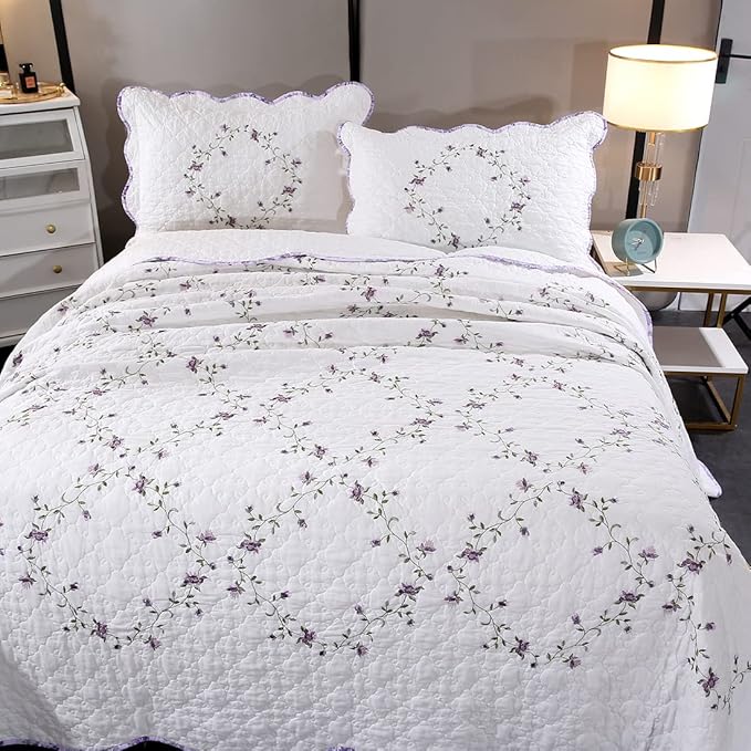 vctops 3-Piece Elegant Floral Embroidered Bedspread Coverlet Set Oversize Queen 100% Cotton Reversible Patchwork 1 Quilt and 2 Pillow Shams (Purple,Oversize Queen)