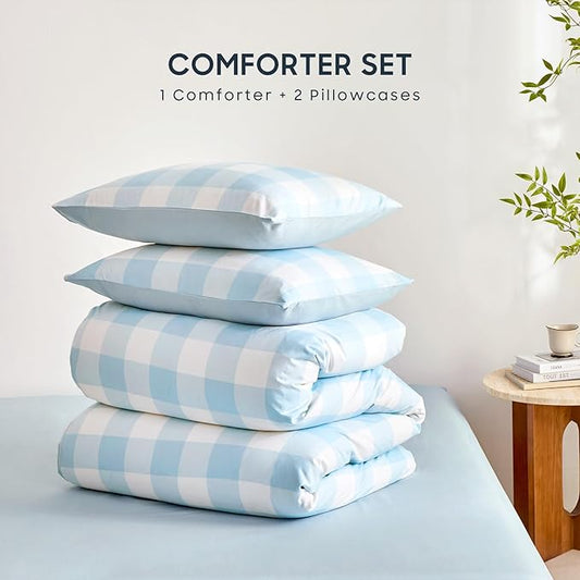 Wake In Cloud - Gingham Comforter Set, Plaid Buffalo Check Checkered Cottagecore Cute Geometric, Soft Lightweight Bedding, 3 Pieces, Light Blue White, Queen Size