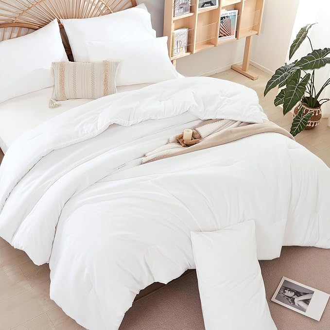 weigelia Full Size Comforter White Modern 3PCS Microfiber Full Size Comforter Sets for All Season Comforter for Men, Women and Girls Soft Lightweight Bed Comforter Set