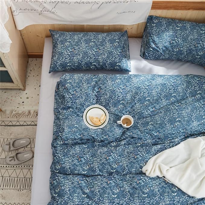 VM VOUGEMARKET Blue Floral Comforter Set Twin XL 3 Pcs Vintage Flower Botanical Pattern Comforter Set, All Season Soft & Lightweight Comforter for Teen Girls 68"x90"