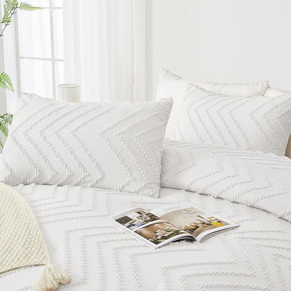 Andency White Comforter Queen, Boho Soft Fluffy Warm Lightweight Bedding Comforter Sets for Queen Bed, 3 Pieces Chevron Tufted Aesthetic Microfiber Lightweight Comforter Set
