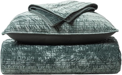 EVERGRACE Luxury Ruched Velvet Quilt King Size, Ultra Soft Bedspread Coverlet Set, Lightweight Velvet Comforter, Quilted Bedding Cover with 2 Matching Shams for All Season, Dark Green