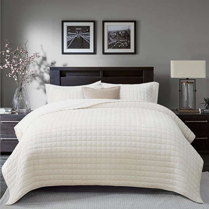 RECYCO Luxury Velvet Quilt Set Full Queen Size, Lightweight Velvet Comforter Set, Oversized Bedspread Coverlet Quilted Bedding Set, with 2 Matching Pillow Shams, for All Season, Cream White