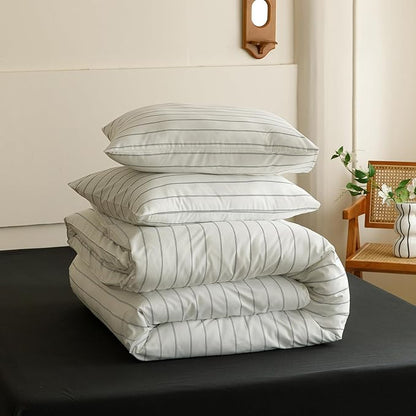 KAREVER White Black Stripes Comforter Twin Striped Bedding Set 3 PCs Comforter Set Twin Size Comforter (68x90 Inches) with 2 Pillowcases (26x26 inches)