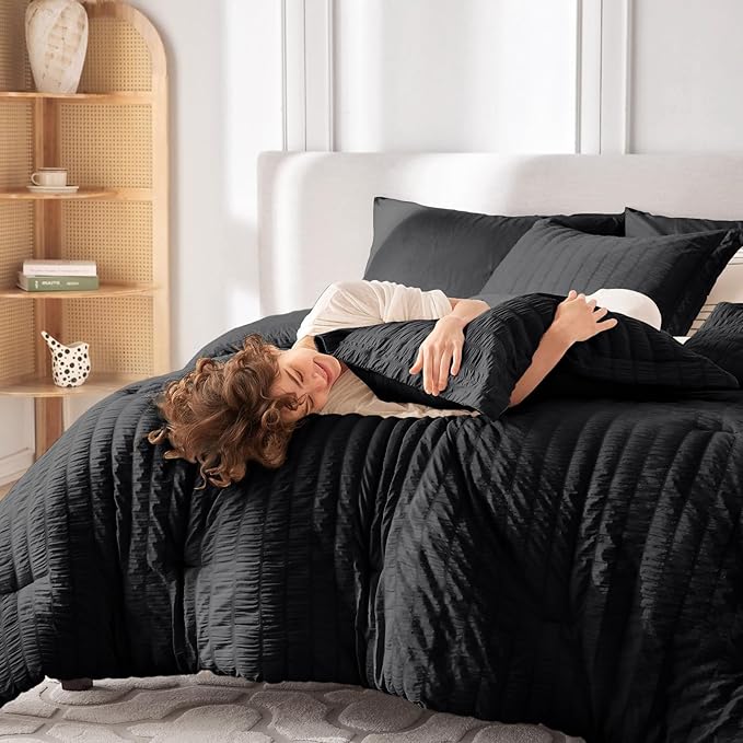 MUXHOMO 5 Pieces Twin XL Comforter Set, Seersucker Bed in a Bag Twin XL Size, All Season Luxury Bedding Set with Comforter, Flat Sheet, Fitted Sheet, Pillowcase & Sham, Black