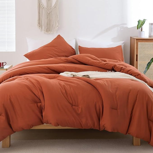 ROSGONIA Oversized King Comforter 120x120, 3pcs Super King Comforter (1 Burnt Orange Comforter & 2 Pillowcases) Lightweight Warm Bedding Set Quilt