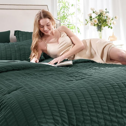 CozyLux Twin Comforter Set with Sheets 5 Pieces, Forest Green Seersucker Textured Bed in a Bag, Luxury Soft Bedding Sets with Down Alternative Comforter, Sheets, Pillowcase & Sham for All Seasons