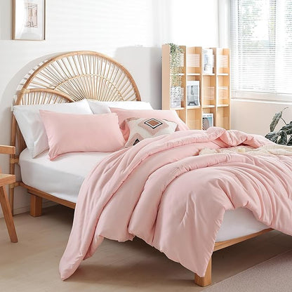 weigelia Pink Comforter Full Size Set – Soft All-Season Bedding with 300GSM Fluffy Microfiber, Includes 2 Matching Pillowcases – Elegant Blush Pink Comforter for Girls, Teens, and Women
