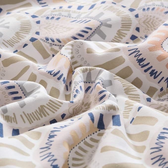 CLOTHKNOW Boho Aztec Queen Comforter Set Ivory Bedding Comforter Sets Geometric Bed Comforter with 2 x Pillow Cases