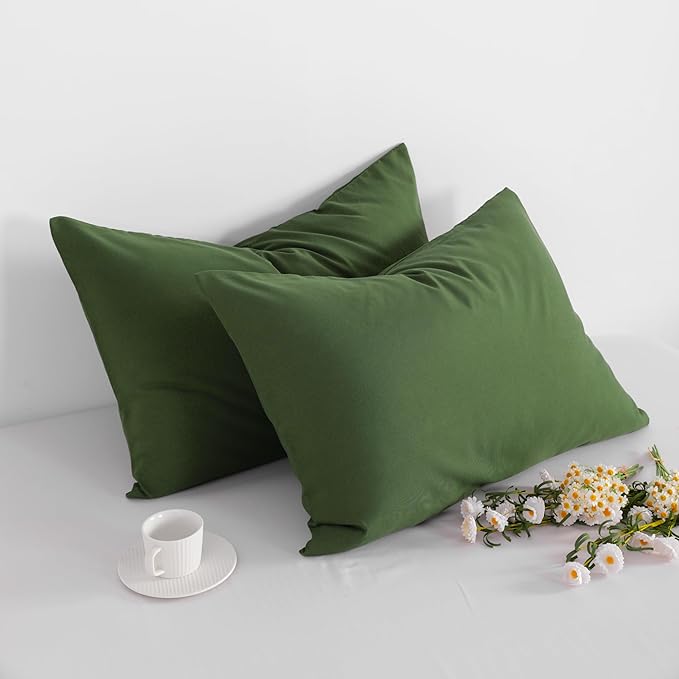 FLXXIE Pillow Cases Standard Size, Soft Microfiber Pillow Covers with Envelope Closure, Wrinkle, Stain Resistant Pillowcases, 2 Piece Set, 20x26, Olive Green