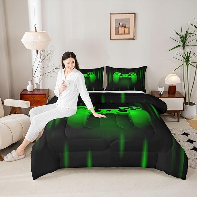 Feelyou Boys Gamer Comforter Set Toddler Size Bedding Set for Kids Gaming Comforter Green Black Video Games Gamepad Room Decor for Teens Child Super Soft Geometric Duvet Quilted Son Grandson Gift