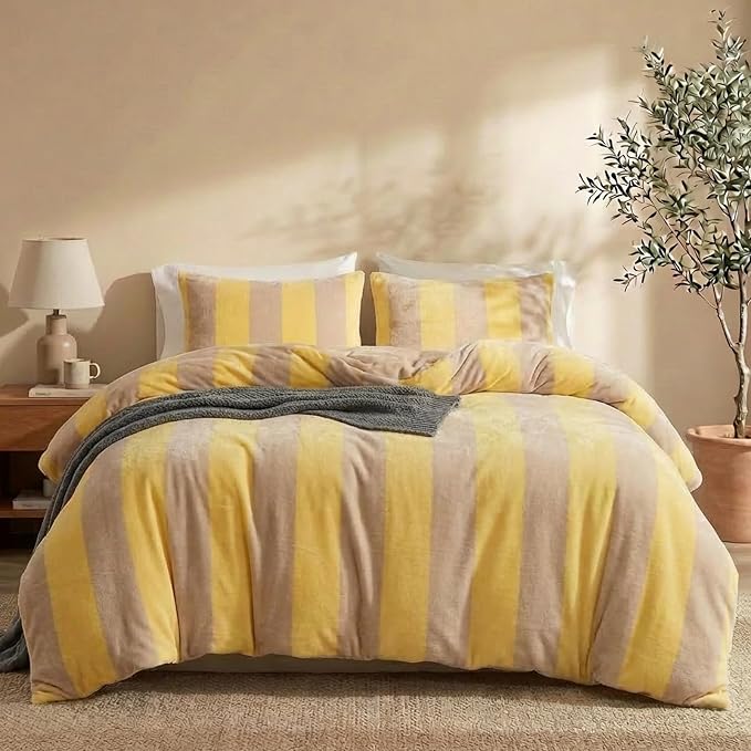 Bedbay Yellow Striped Comforter Set Queen Size Luxury Fleece Fluffy Queen Comforter Set Plush Flannel Bedding Yellow Stripes Pattern Bed Set Soft Warm Velvet Bedding Comforter for All Seasons