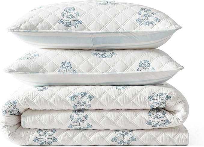 Martha Stewart - Queen Quilt Set, 100% Cotton Reversible Bedding Set, Incredibly Soft Feel for Year Round Comfort, 3 Piece Bed Set with Matching Pillowcases (Flower Block Print Blue)