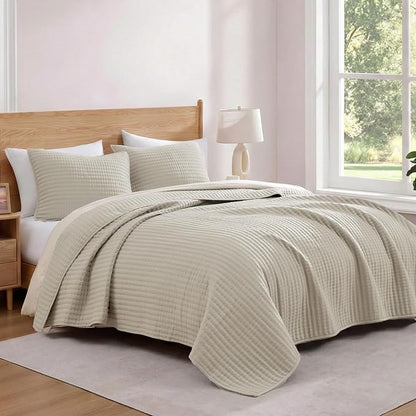WRENSONGE King Size Quilt-3 Pieces Lightweight Bedspreads Light Oatmeal King Quilt Bedding Set for All Seasons, Soft Summer Coverlet with 2 Pillow Shams Suitable for Bed, Couch, Quilt Blanket