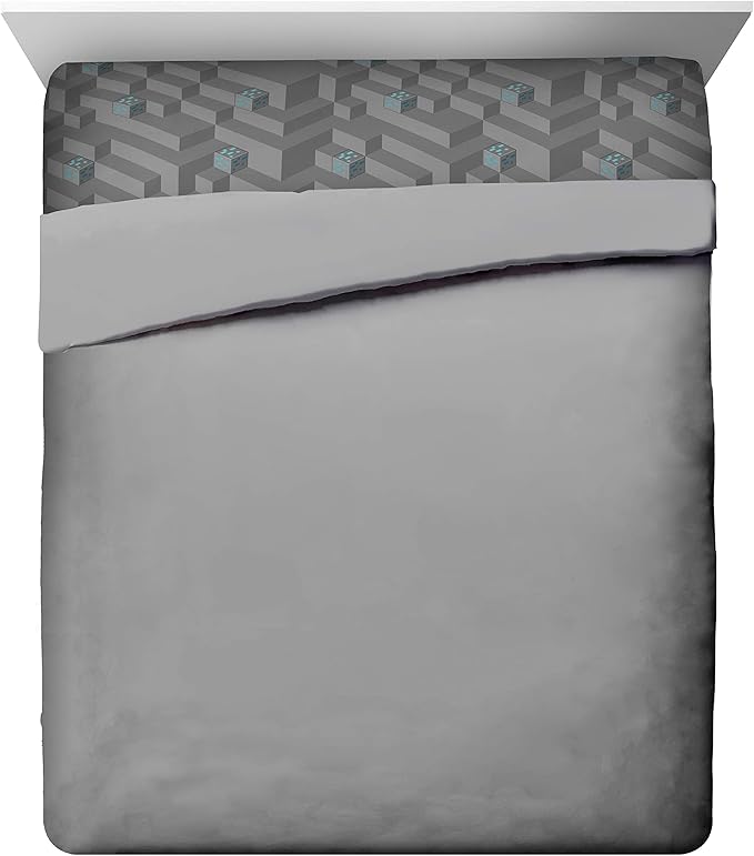 Jay Franco Minecraft Daytime 7 Piece Queen Bed Set - Includes Comforter & Sheet Set - Bedding Features Alex and Steve - Super Soft Fade Resistant Microfiber - (Official Minecraft Product)