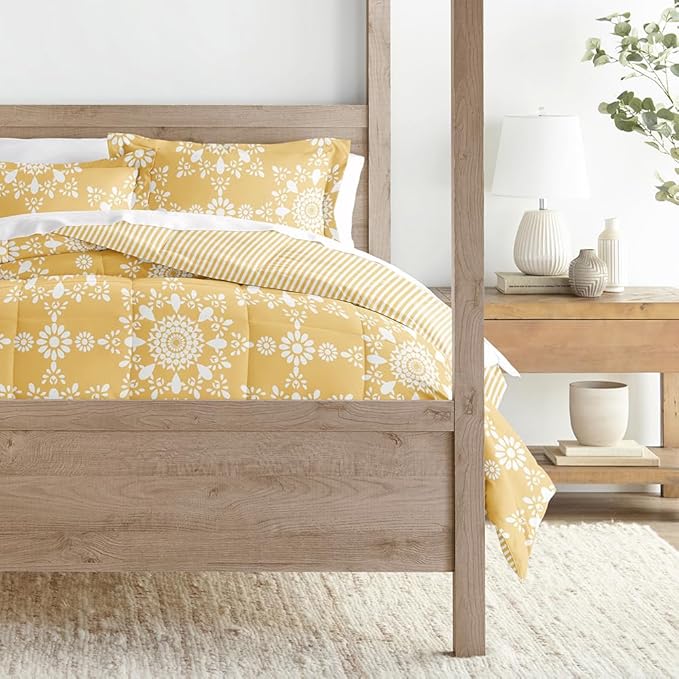 LINENS & HUTCH Comforter Set Patterned Microfiber All Season Down-Alternative Ultra Soft Bedding in Daisy Medallion - Full/Queen Daisy Medallion Yellow