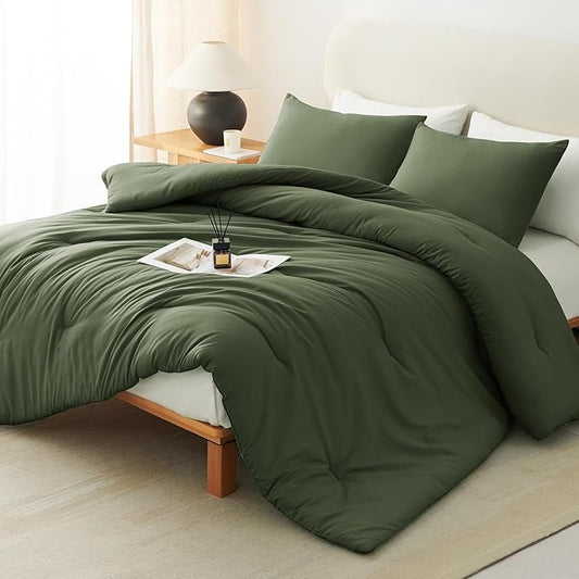 CozyLux Full Size Comforter Set Olive Green, 3 Pieces Solid Breathable Quilted Bedding Sets, Luxury Lightweight Soft Bed Set with Down Alternative Comforter and 2 Pillowcases for All Seasons