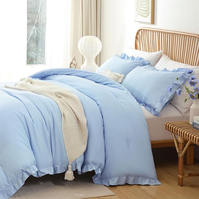 JANZAA Ruffle Light Blue Comforter Set King Size Comforter 3PCS 1 Emerald Comforter and 2 Pillowcases Vintage Farmhouse Shabby Chic Bedding Soft Fluffy Comforter Set All Season (Light Blue, King)