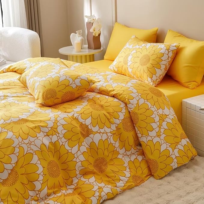 CLOTHKNOW Yellow Sunflower Queen Comforter Set Floral Bedding Comforter Sets Botanical Queen Comforter with 2 x Pillow Cases