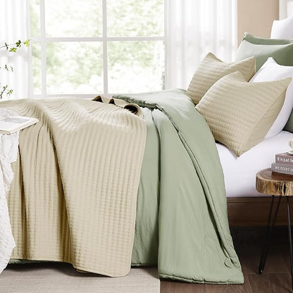 WRENSONGE Queen Quilt-3 Pieces Lightweight Bedspreads Beige Queen Size Quilt Bedding Set for All Seasons,Soft Summer Coverlet with 2 Pillow Shams, Couch