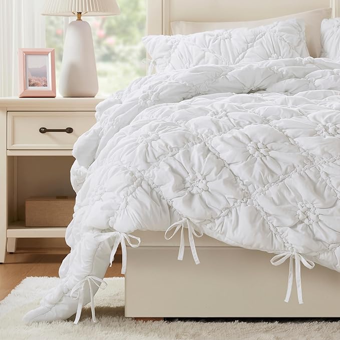 Intelligent Design Twin Comforter Set – White Lily Puffy Floral Shabby Chic Boho Bedding for Girls, Ultra-Soft, Lightweight & All-Season, Twin