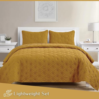 VCNY Home King Size 3-Piece Bedding Set | Lightweight Quilt & Matching Shams | Ultra-Soft & Breathable Fabric | Durable & Wrinkle Resistant | Medium-Weight for Year Round Use | Serena Collection, Gold
