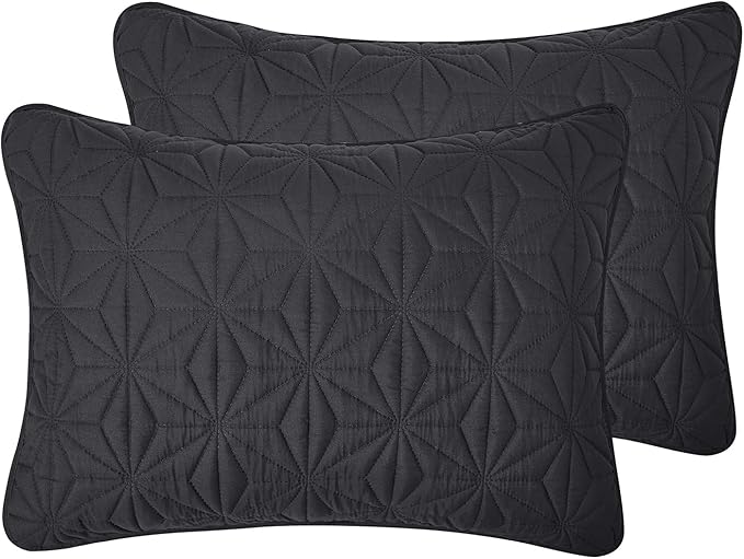 VCNY Home Grey Quilt Set for Queen Bed, 3-Piece Bedspread Coverlet and Shams, Soft Bedding Comforter Alternative for All Seasons (Kaleidoscope, Full/Queen)