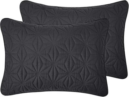 VCNY Home Grey Quilt Set for Queen Bed, 3-Piece Bedspread Coverlet and Shams, Soft Bedding Comforter Alternative for All Seasons (Kaleidoscope, Full/Queen)
