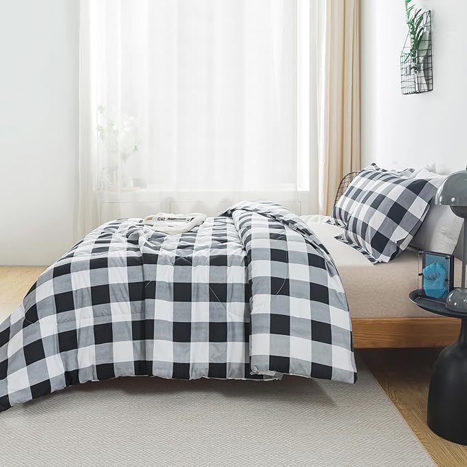 Caressma Plaid Comforter Set Black and White Full Size, 3 Pieces Buffalo Plaid Comforter Bedding Set, Stylish Geometric Plaid Fluffy Home Decor for All Seasons