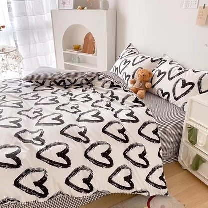 CLOTHKNOW Black White Comforter Set Twin/Twin XL Love Shaped Bedding Comforter Sets Black Grid Comforter Kawaii Comforter with 2 x Pillow Cases